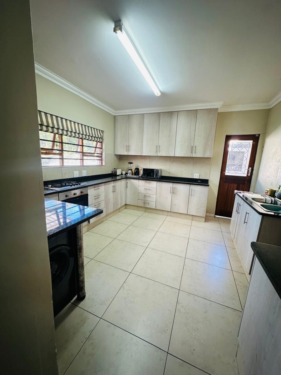 To Let 1 Bedroom Property for Rent in Berea Eastern Cape